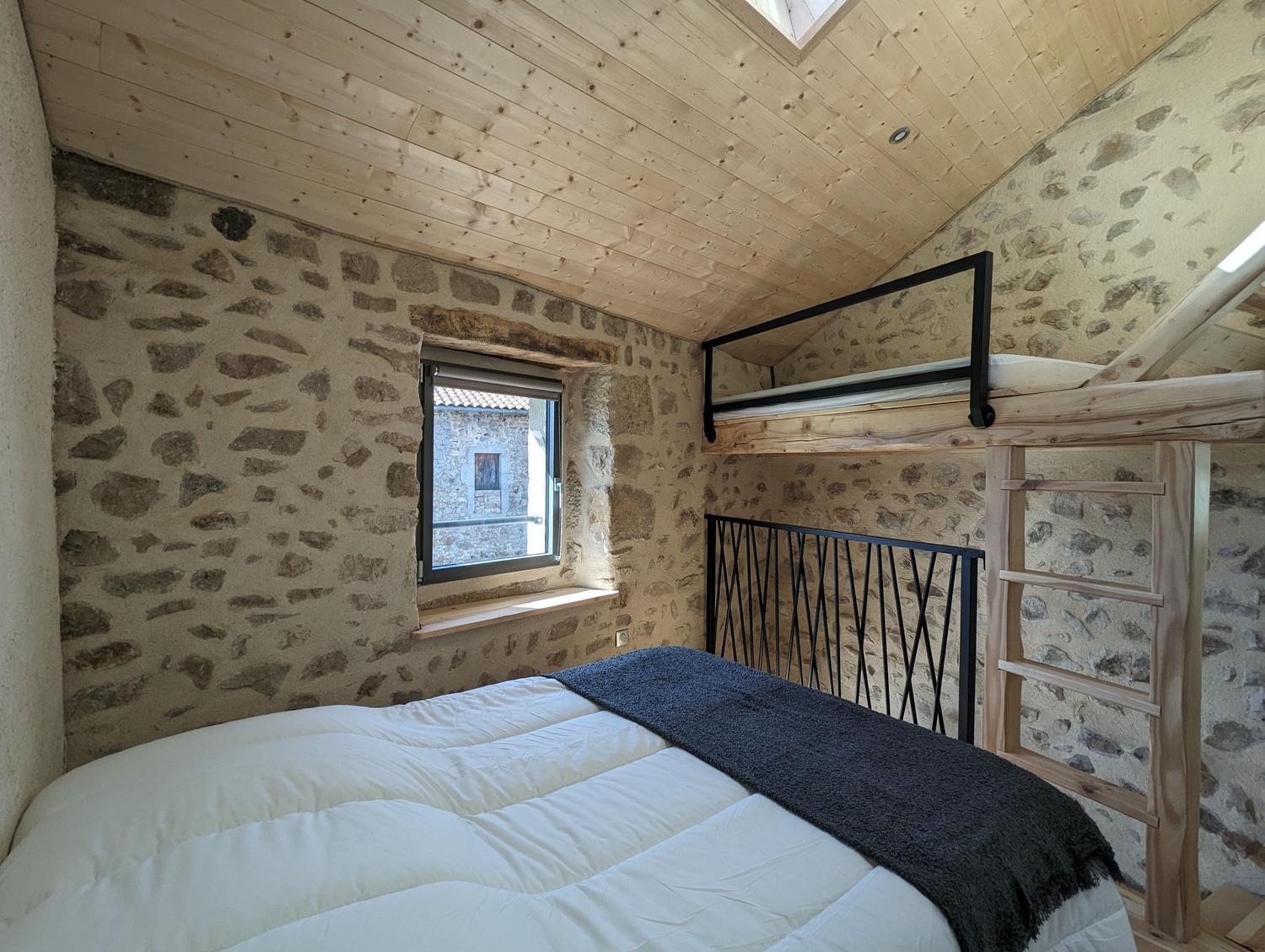 La Ptite Maison Hébergement de vacances Chaspinhac